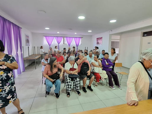 Avanza implementación de recaudo electrónico en buses de Antofagasta con entrega de tarjetas a personas mayores