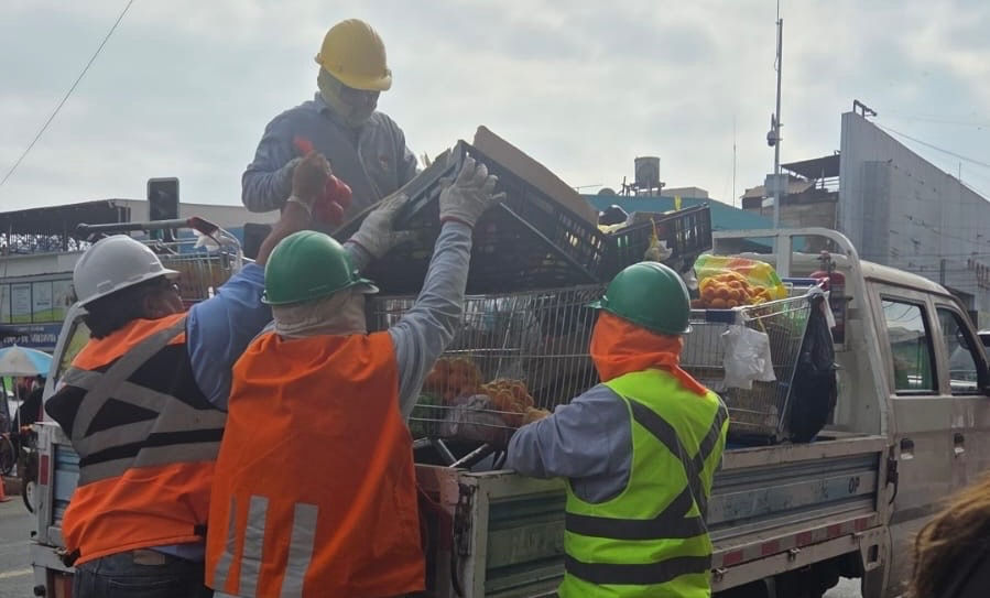 Comercio ambulante irregular: decomisan 11 toneladas de mercancía y cursan 16 citaciones en Antofagasta