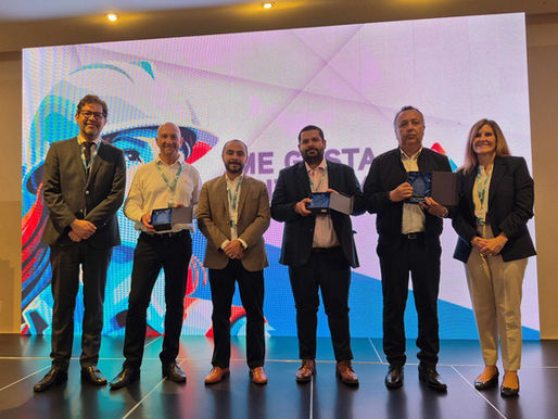 Más de 100 mujeres de empresas colaboradoras de Minera Antucoya fortalecieron sus redes y liderazgos  