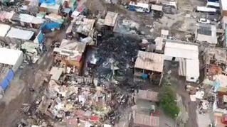[VIDEO] Incendio afectó a 10 viviendas y dejó 55 damnificados en dos campamentos al norte de Antofagasta