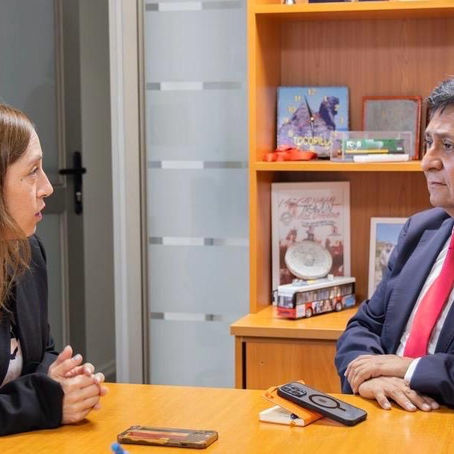 Gobernador y futura delegada presidencial coordinan trabajo conjunto: priorizarán ejecución de millonarios proyectos para la región