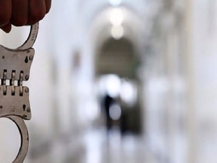 إيقاف مدير إقليم نابل يكشف هشاشة الجدار الداخلي