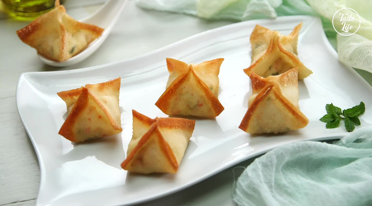 00867_Creamy_Crab_Rangoon_Chef_John_Zhang_thumb.jpg