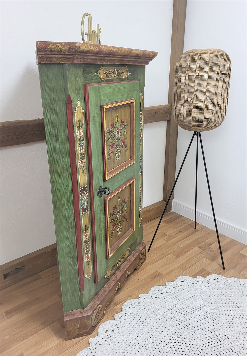 Miniaturbild: Eckschränkchen | Voglauer 1800 grün Wäscheschrank