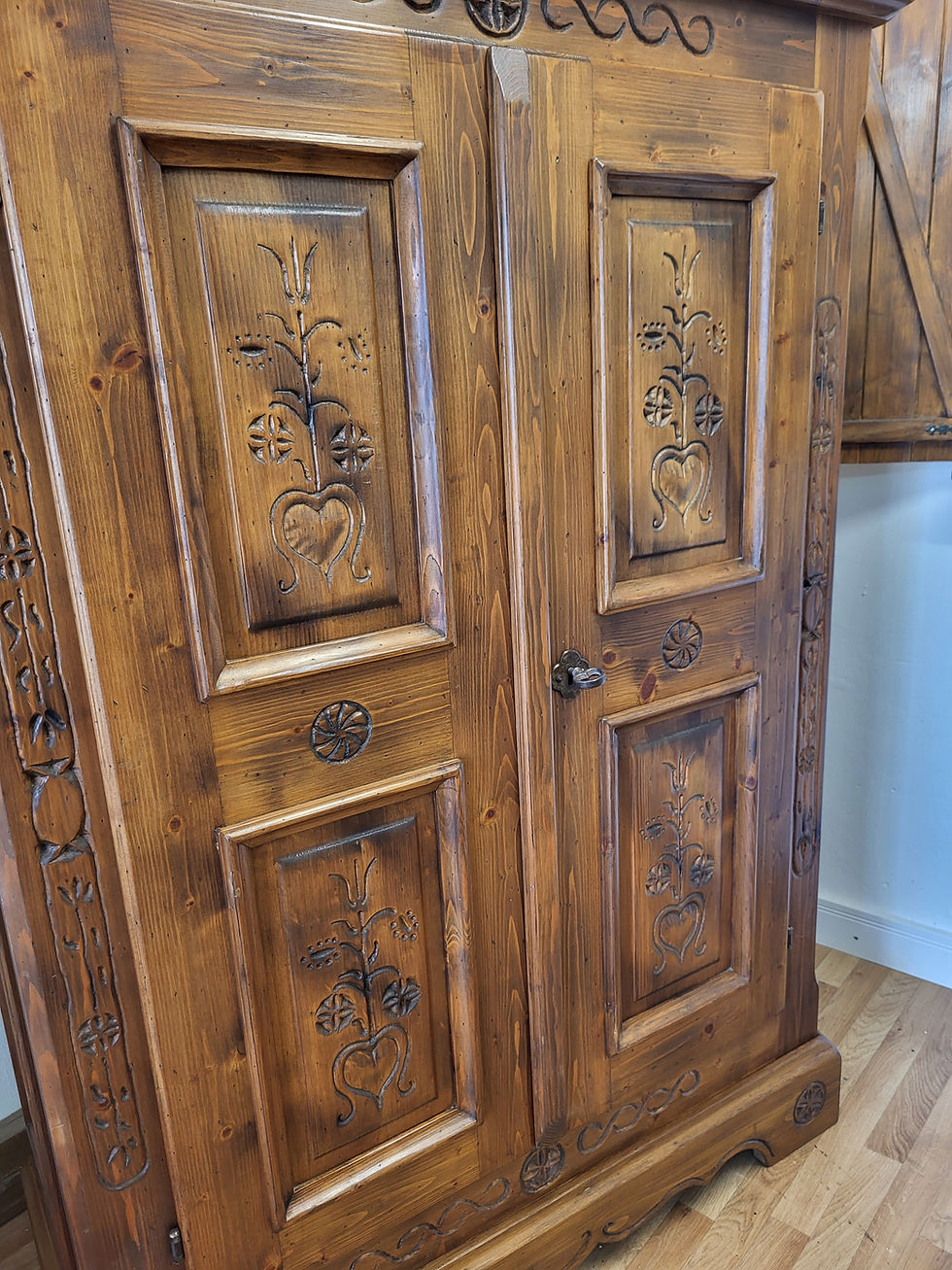 Miniaturbild: Voglauer Anno 1600 Bauernschrank Kleiderschrank rustikal massiv antik Antikmöbel Schrank Alpenstil Alpenlandmöbel bayerisch