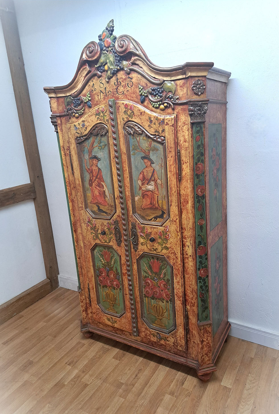 Miniaturbild: Bauernschrank | im Barockstil bemalt