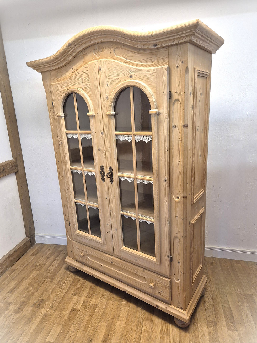 Miniaturbild: Bauernschrank | Voglauer Anno 1900 2 Glastüren Schublade
