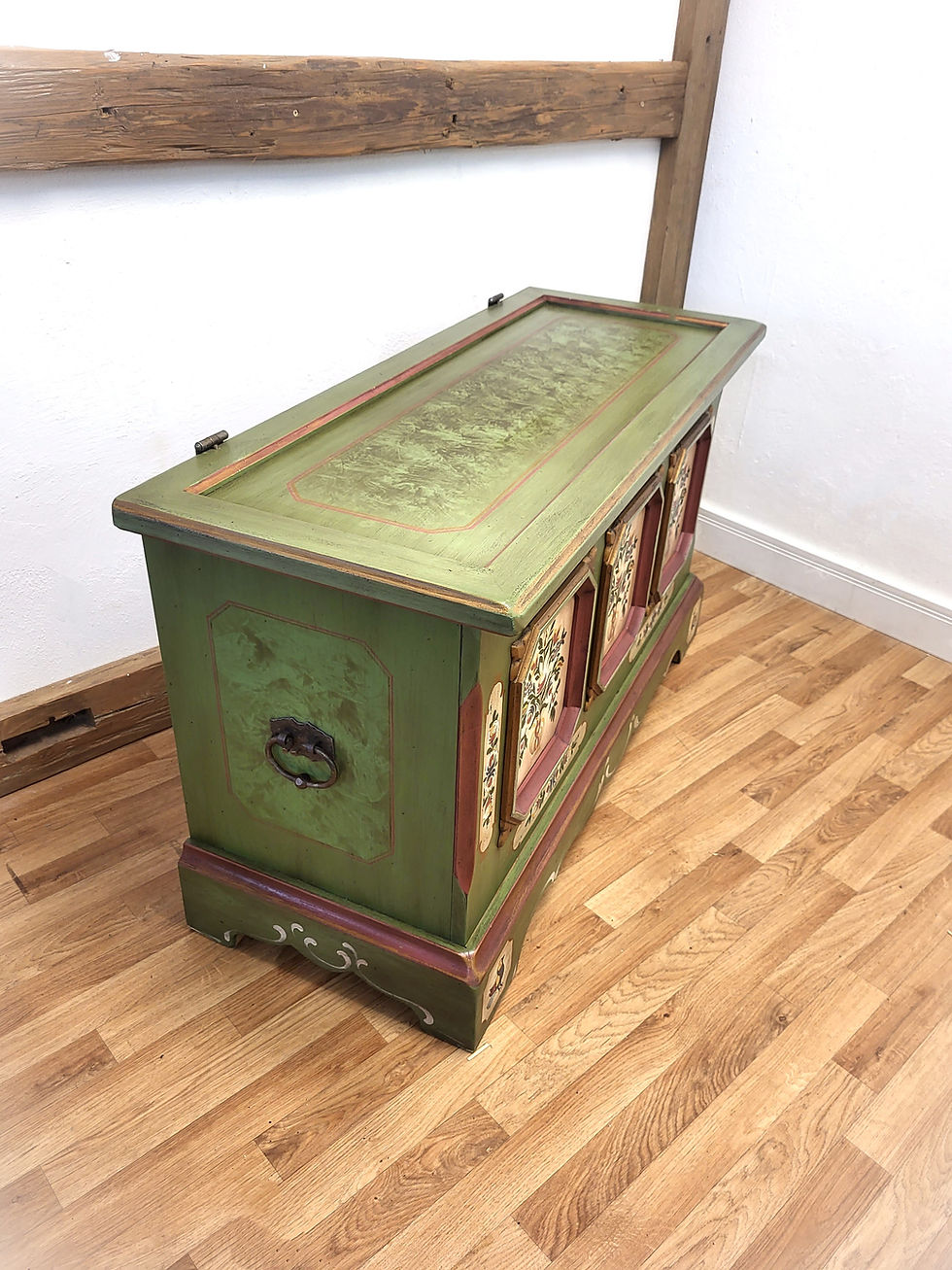 Miniaturbild: Bauerntruhe | Voglauer 1700 grün innen leer