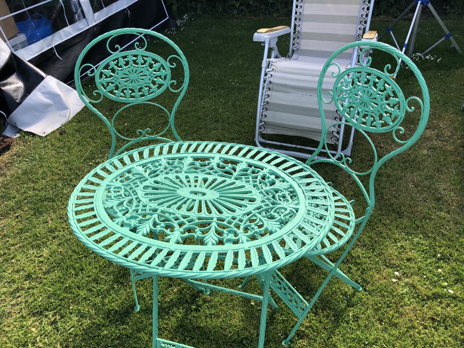 Re-Upcycled Table and Chairs