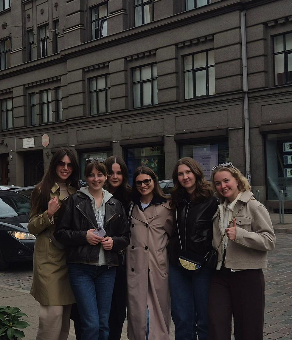 Join a Creative Girls Club in Riga: Explore Creative Girls Activities