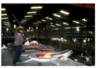Worker and Warehouse.png