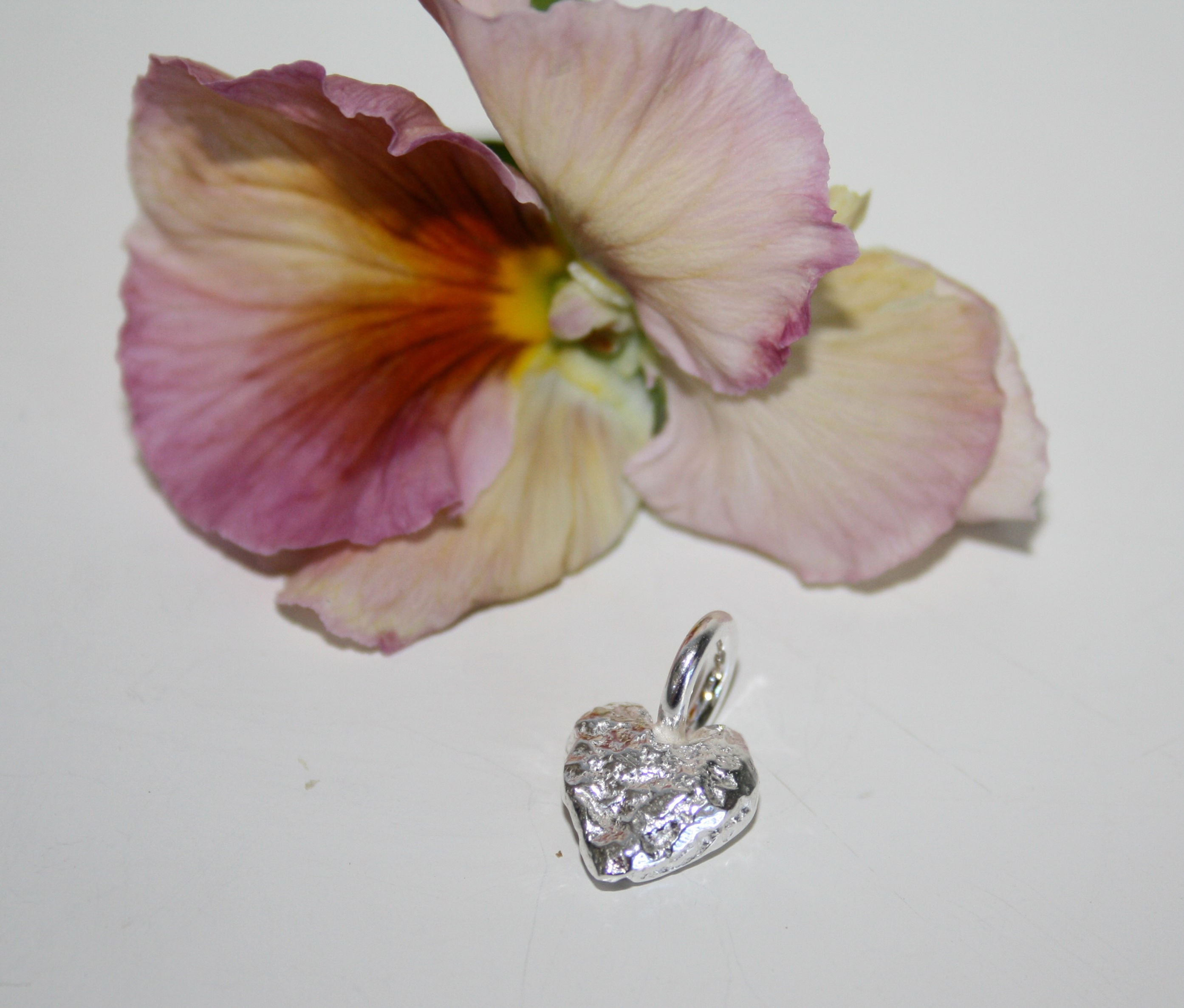 Berlock Silverklimpshjärta ca 12 mm