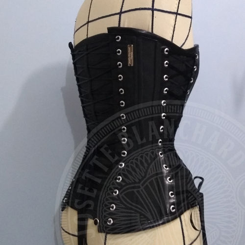Miniatura: CRO 003
