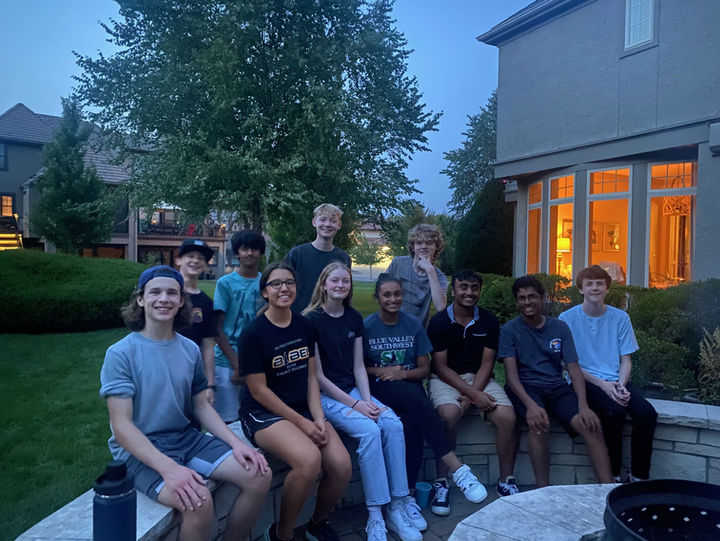 team dinner group pic.jpg