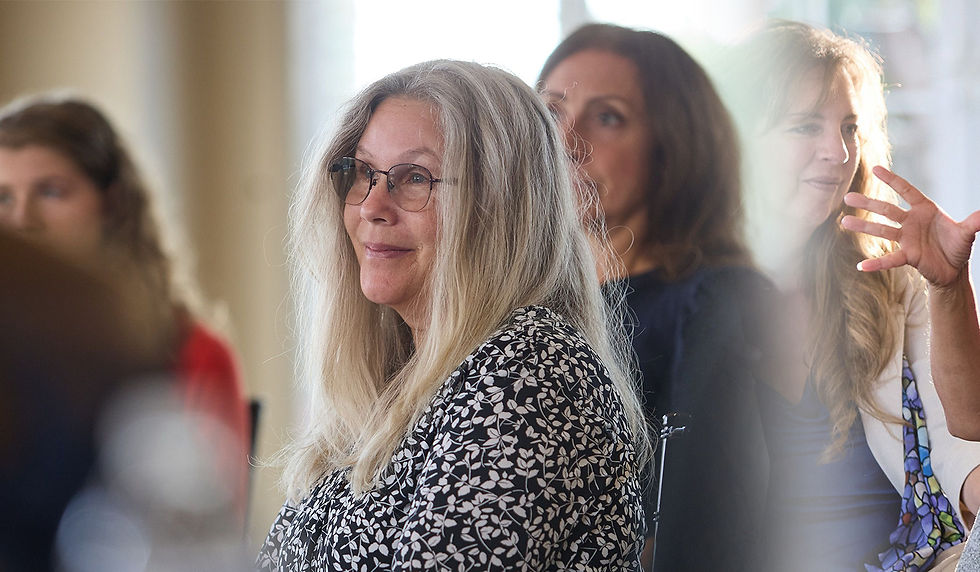 Screenshot 2023-10-06 at 3.25_edited.jpg