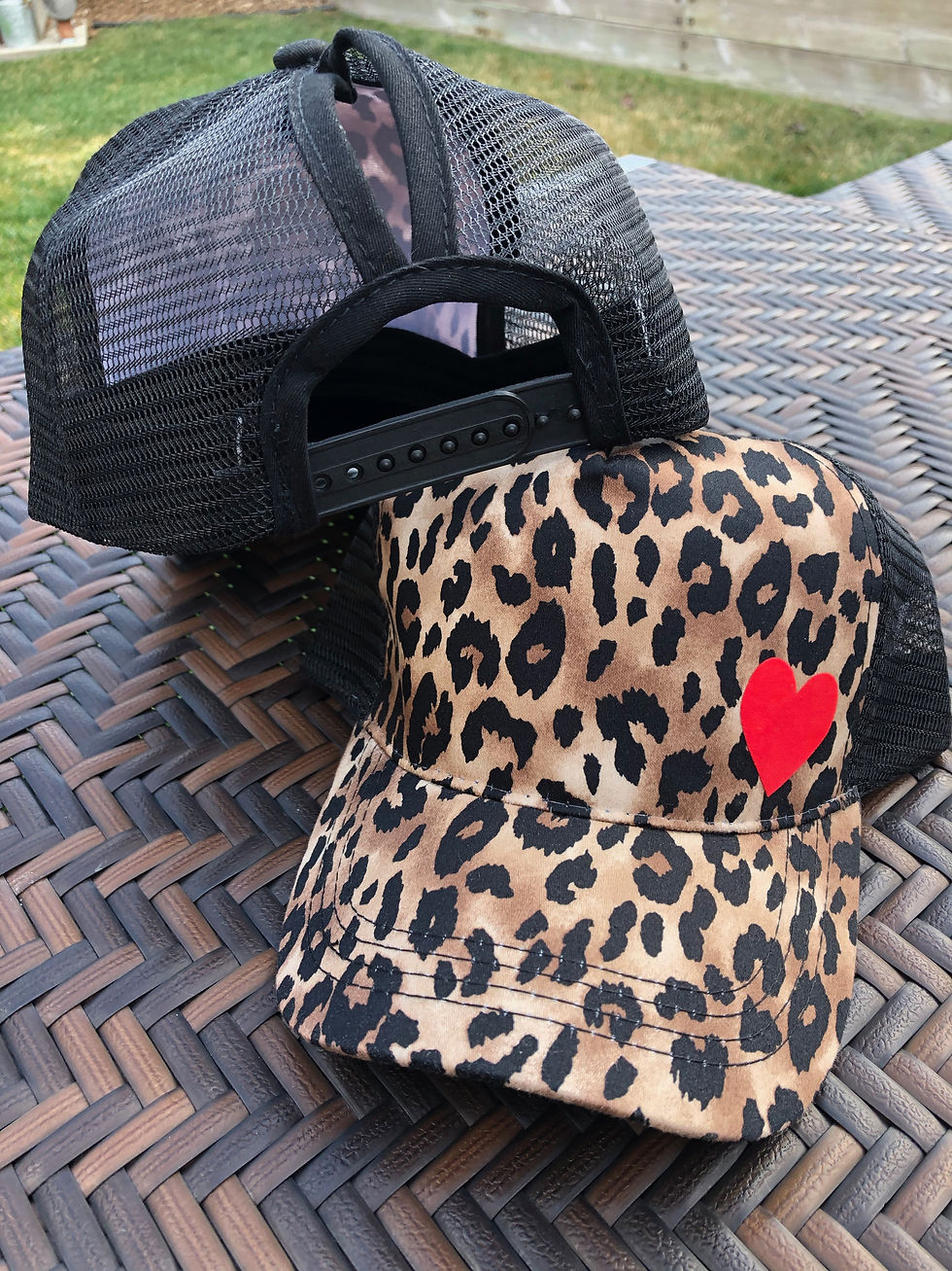 Thumbnail: Leopard HEART