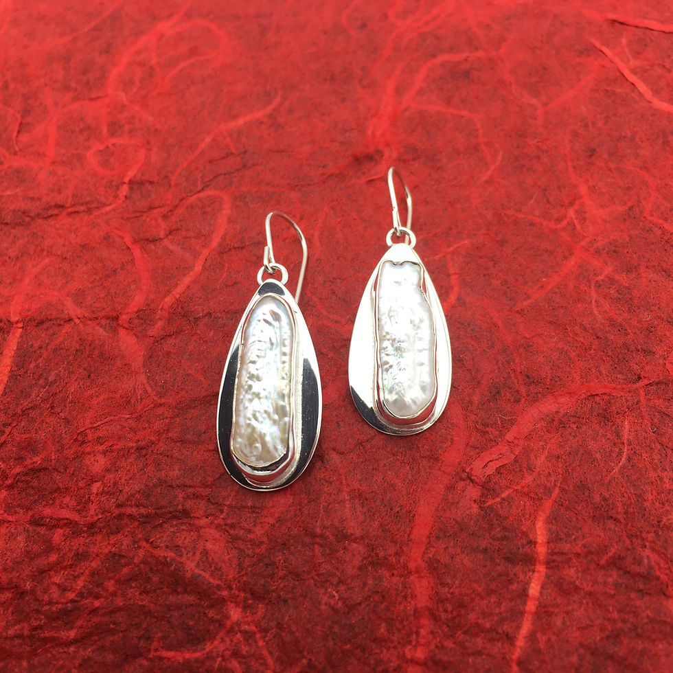 Thumbnail: Pearl Earrings