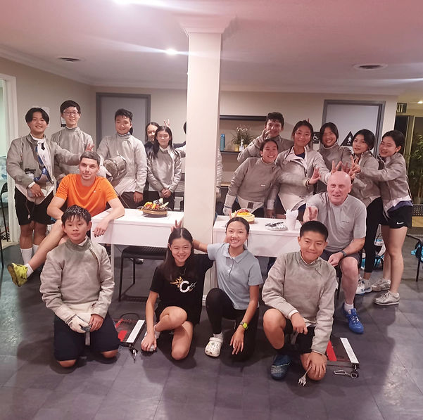 Green Business Tips for Coaches Carousel Instagram Post-34_edited.jpg