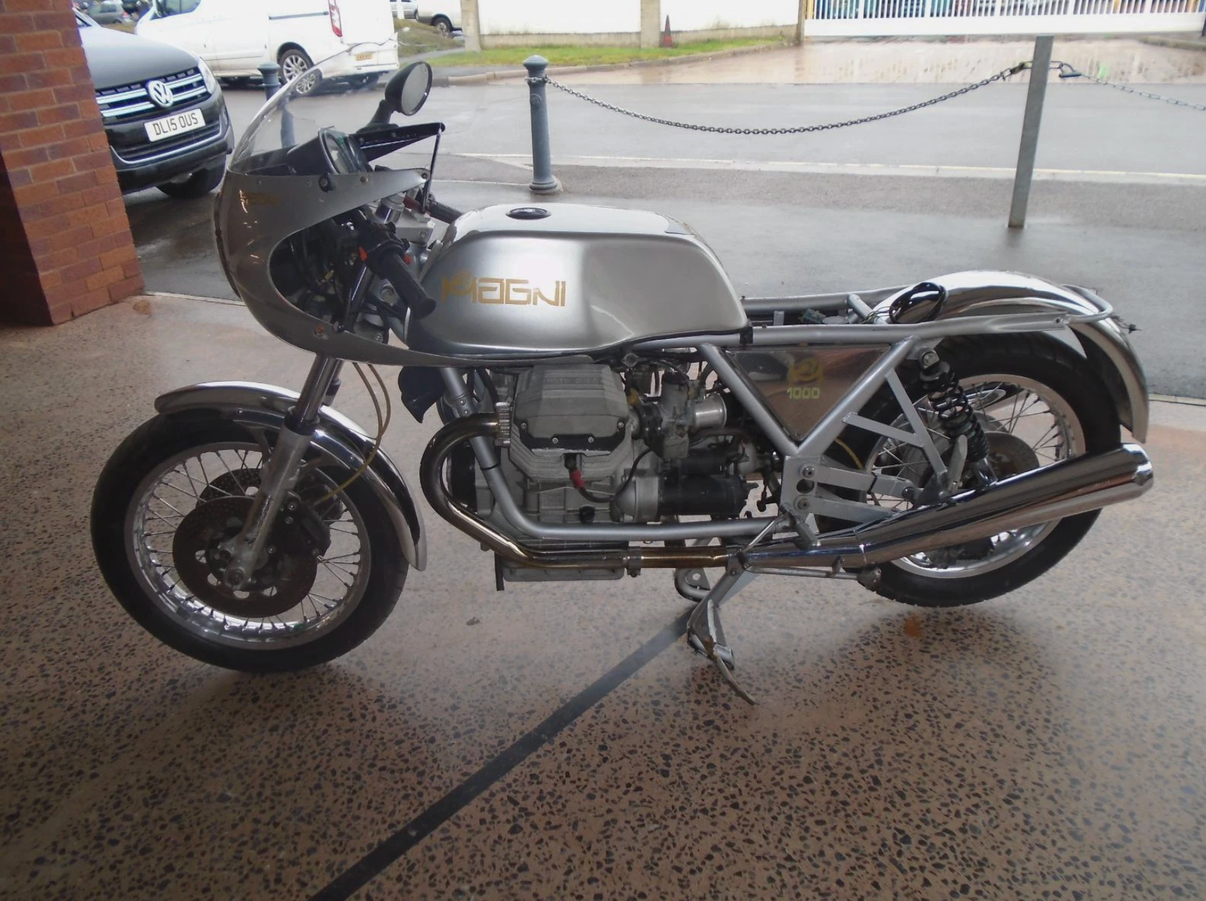 MAGNI SFIDA 1000 RARE LIGHT ACCIDENT DAMAGE PROJECT 1990 - ONLY 14800 MILES