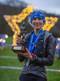 Sophie confronts the elements