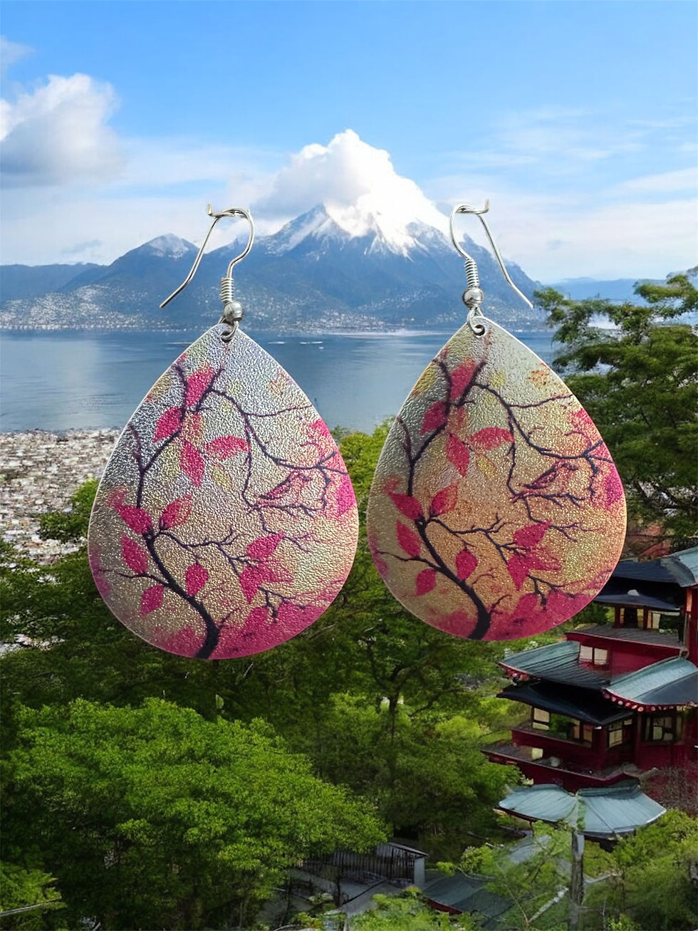 Thumbnail: Branch and leaves gold drop earrings 
