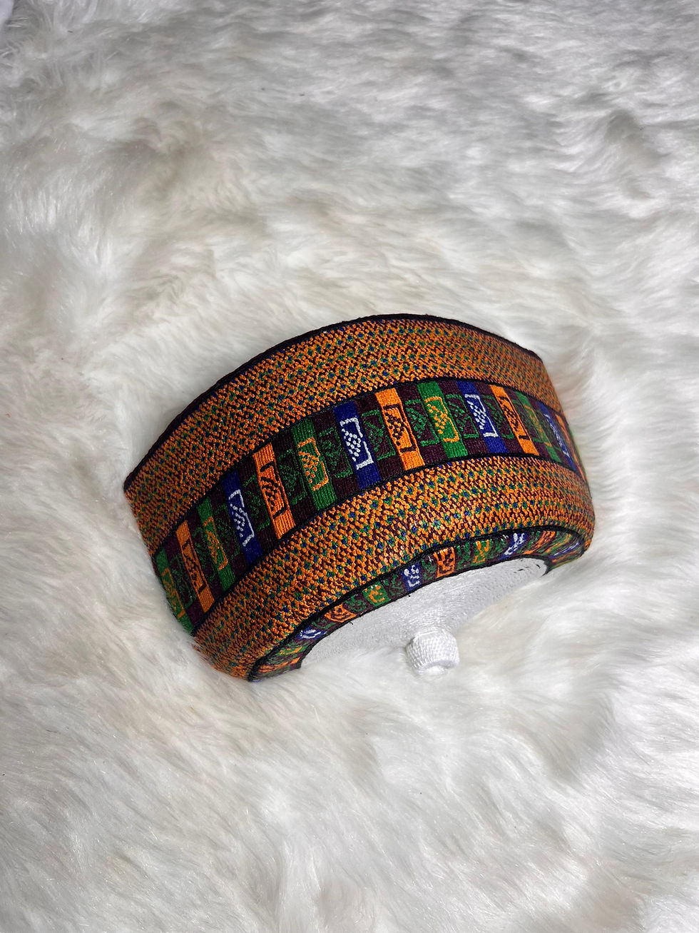 Thumbnail: Royal Vibrant Hula