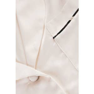 섬네일: White Clouds - 100% Stylish Silk Pajamas Set