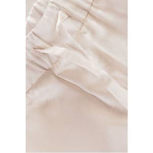 섬네일: White Clouds - 100% Stylish Silk Pajamas Set