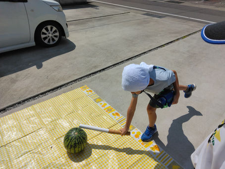 【ふせいしの杜】すいか割り