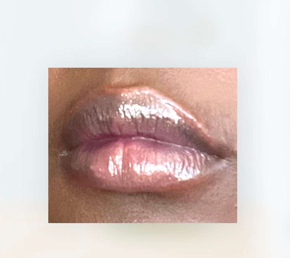 Thumbnail: color swatch on lips