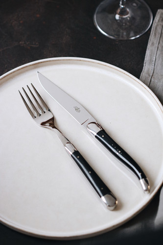 カトラリー24本セット 牛角ハンドル 黒 | LAGUIOLE