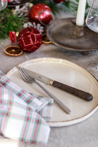 シグネチャー CAPUCHADOU by André et Michel Bras | LAGUIOLE