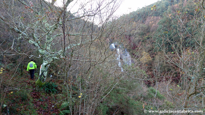 Alfoz. Cascada del Escouridal. La cascada más alta de Galicia.