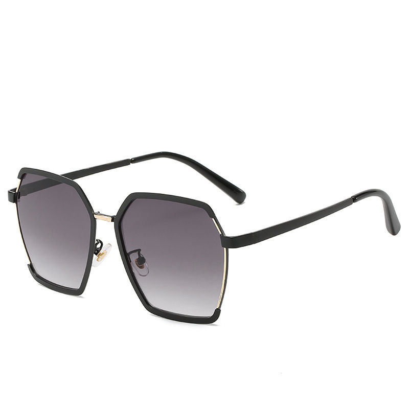 Thumbnail: River Oversized Square Sunglasses
