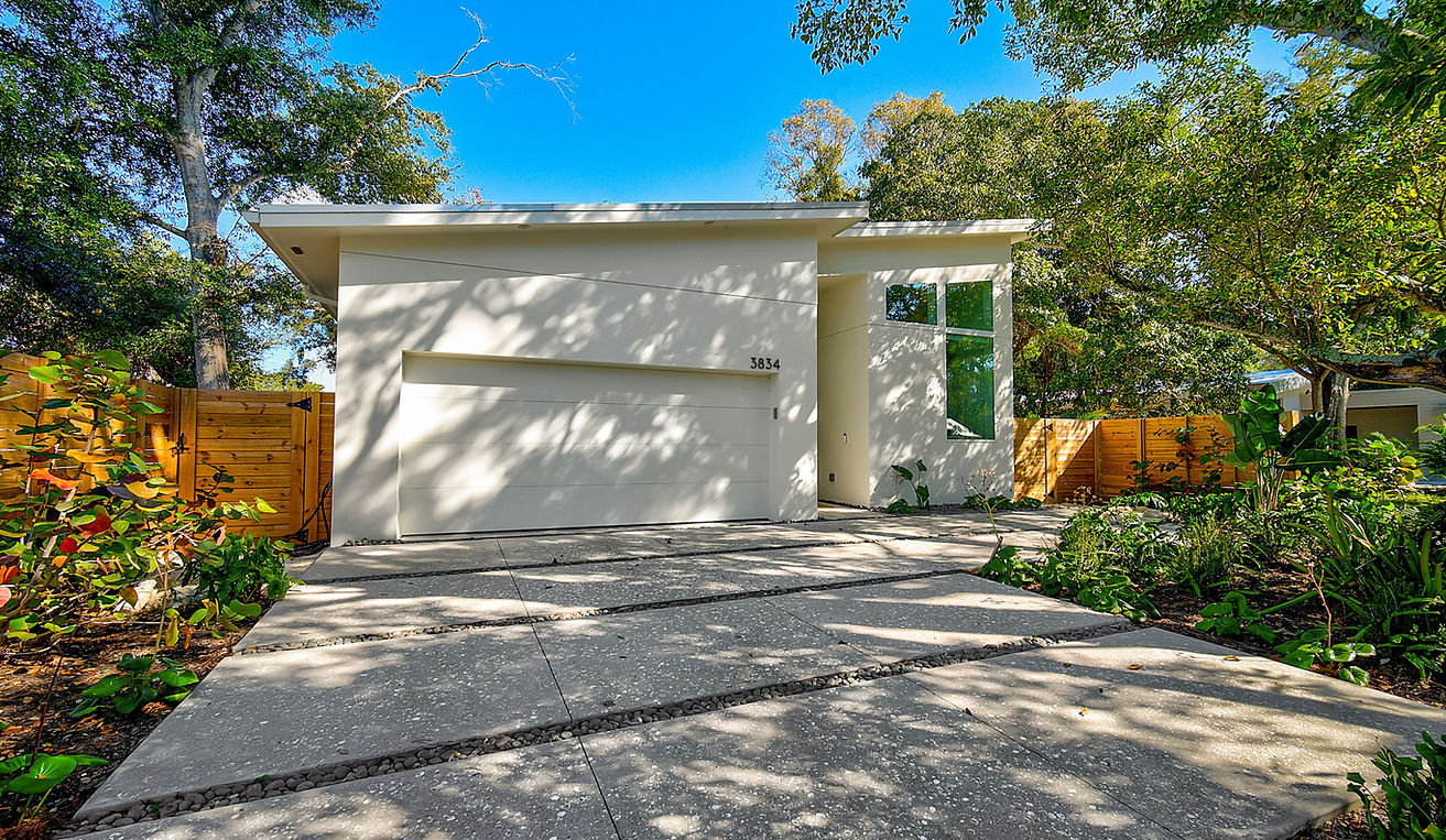 4-web-or-mls-3834 Iroquois Ave-4.jpg