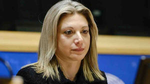 Απίστευτο! Η Καρυστιανού συναντάει...Γκίλφόϊλ!