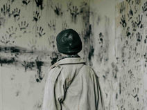 Σκάβουμε μόνοι μας τους τάφους μας…