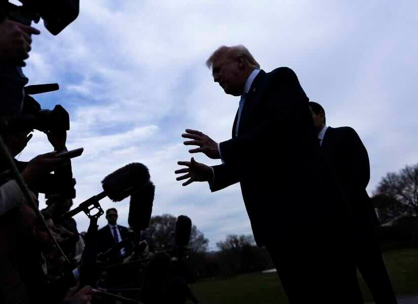 Η στρατηγική αποτυχία του εξωθεί τον Τραμπ σε αδιέξοδη κλιμάκωση