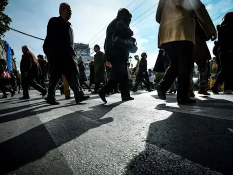 Ο (χιουμοριστικός) εφιάλτης της μιας βόλτας στην Αθήνα του 2024...