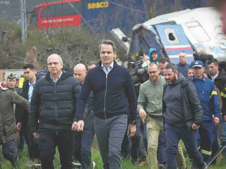 Οι αποκαλύψεις της εφημερίδας «δημοκρατία» για το μπάζωμα και την έκρηξη στα Τέμπη!