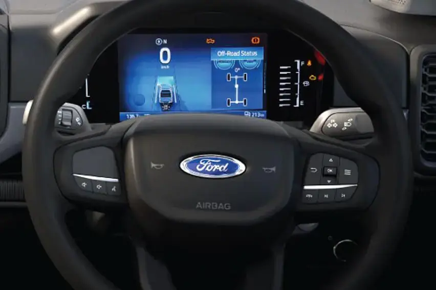 Next-Gen Ranger’s 8-inch digital instrument cluster elevates your driving experience by bringing you more information and greater access to the right vehicle data when you need it.