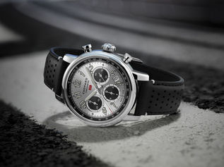 쇼파드 밀레밀리아 클래식 크로노그래프 2024