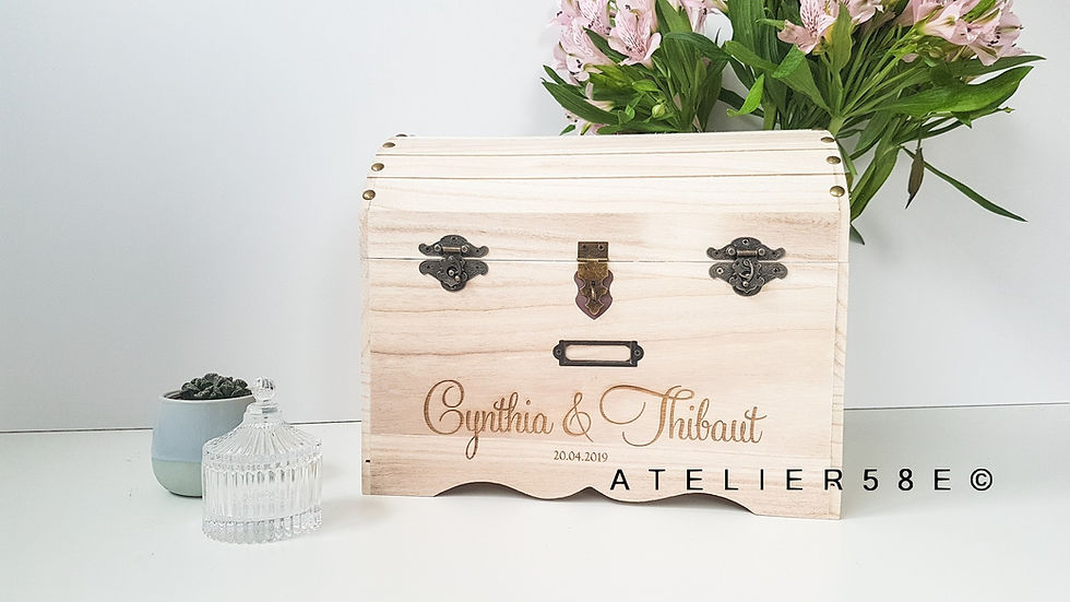 Miniature : Urne mariage originale coffre en bois personnalisé