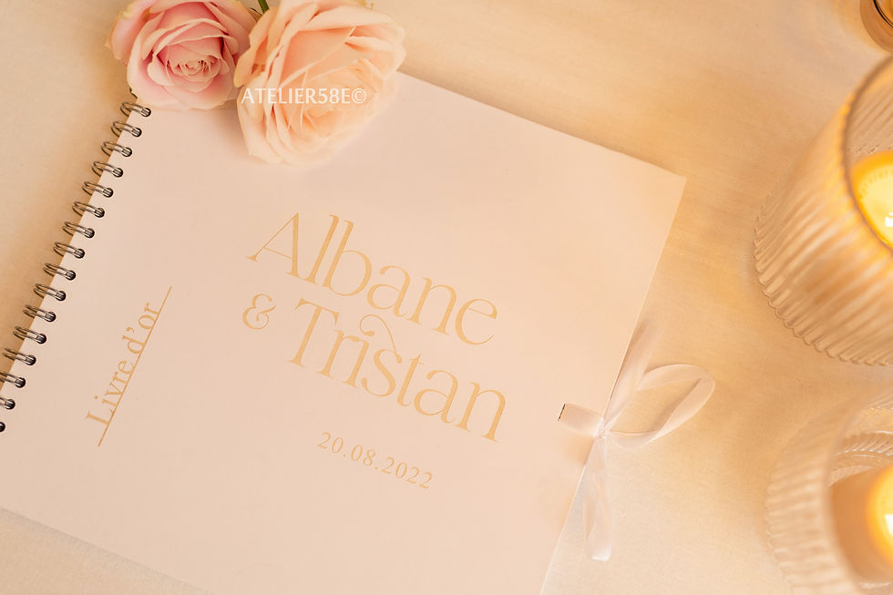 Miniature : Livre d'or personnalisable pour mariage avec anneaux en métal