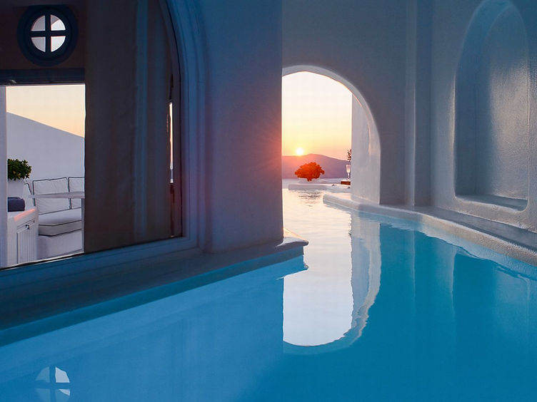 Santorini-hotel.jpg