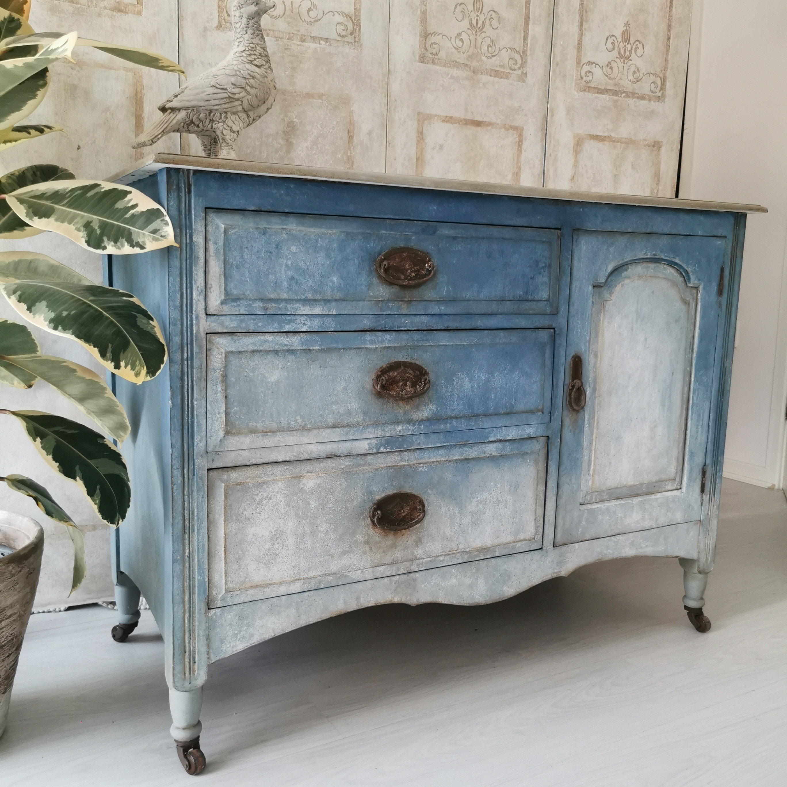 Sideboard French Style