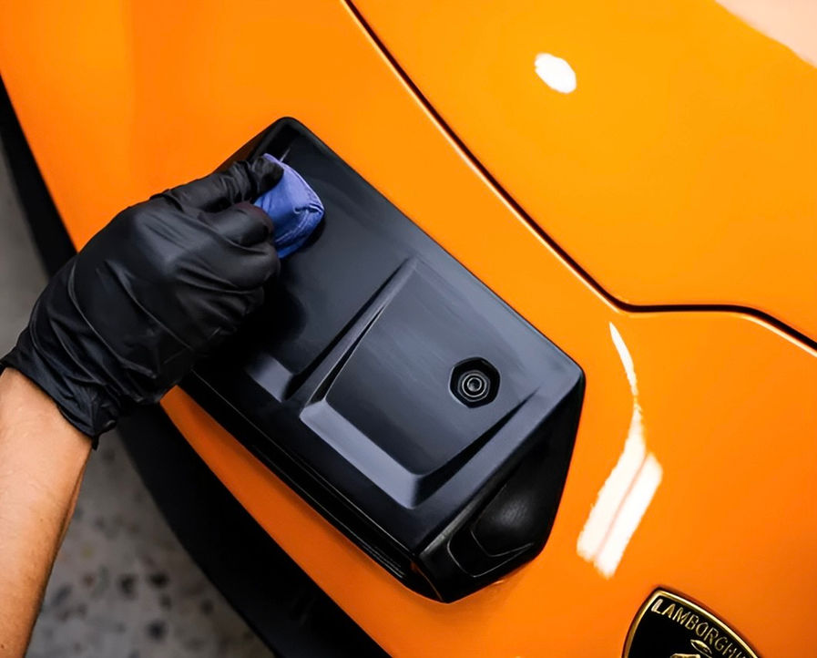 Paint Polish + 1-Year Ceramic Coating