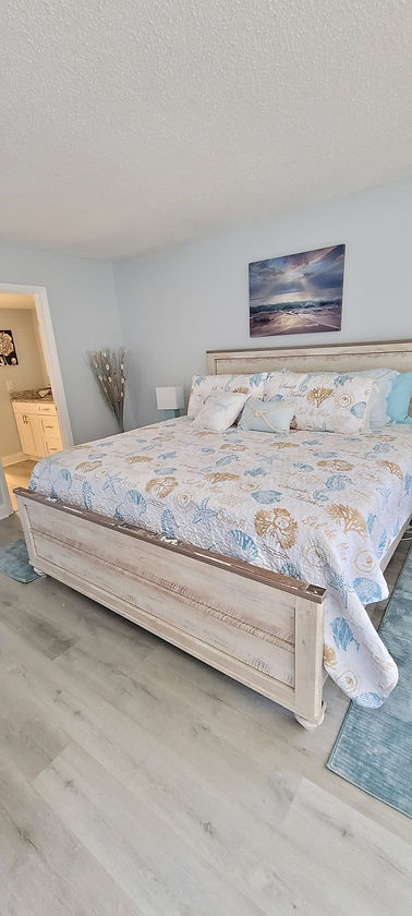 bedroom showing bathroom.jpg