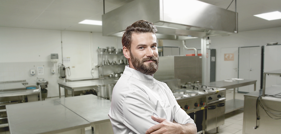 Chef dans une cuisine