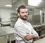 Chef dans une cuisine